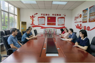 党情暖老兵 慰问送关怀